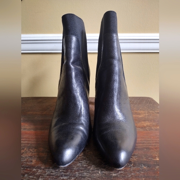 Donald Pliner Black Ankle Boots Size 9.5 - Picture 5 of 9